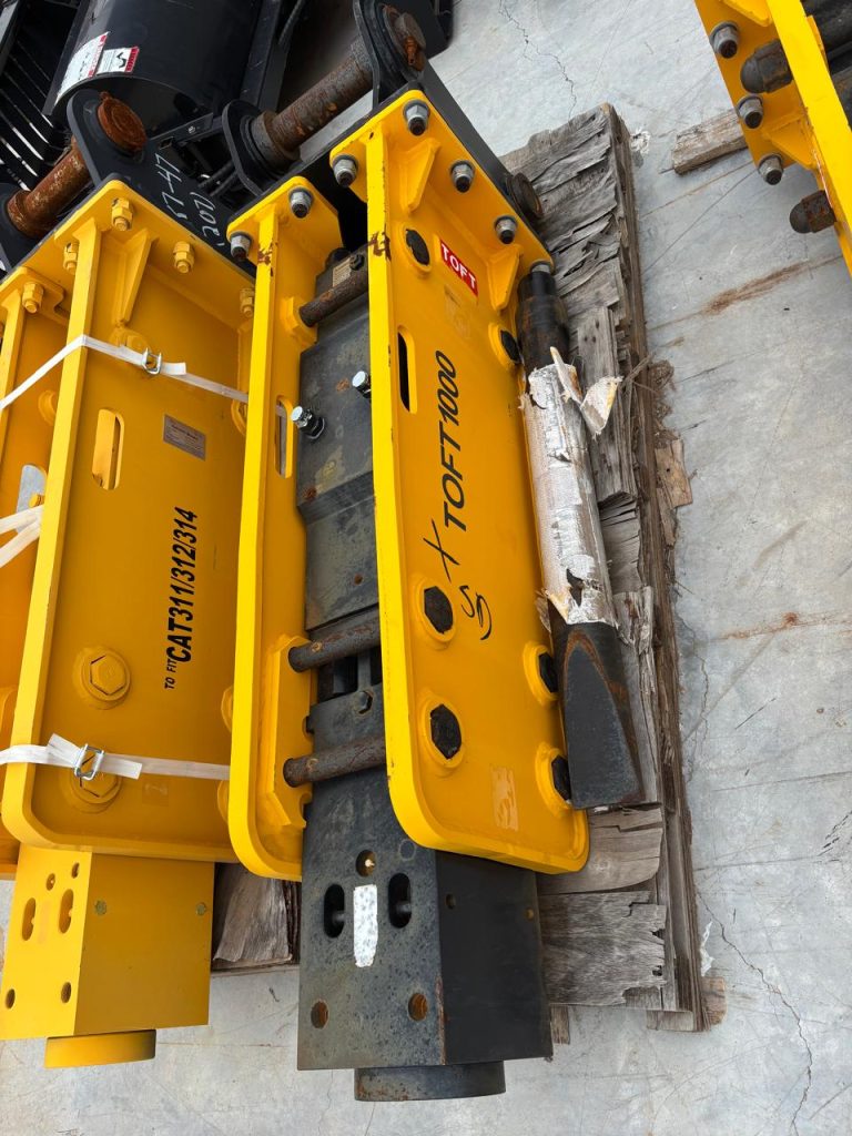 (1000)Martillo para Excavadora Cat 315-312-314 Marca Toft 1000 tamaño de 10-18 toneladas